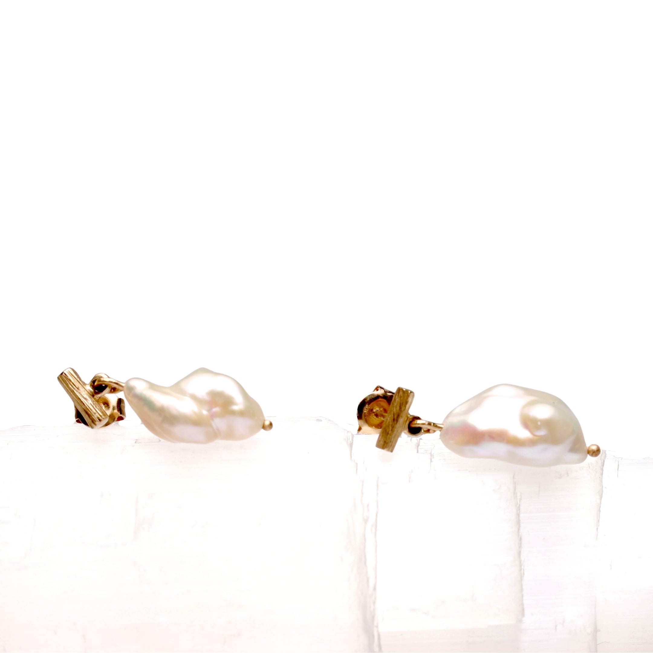 Lithic Fob with Big Pearl