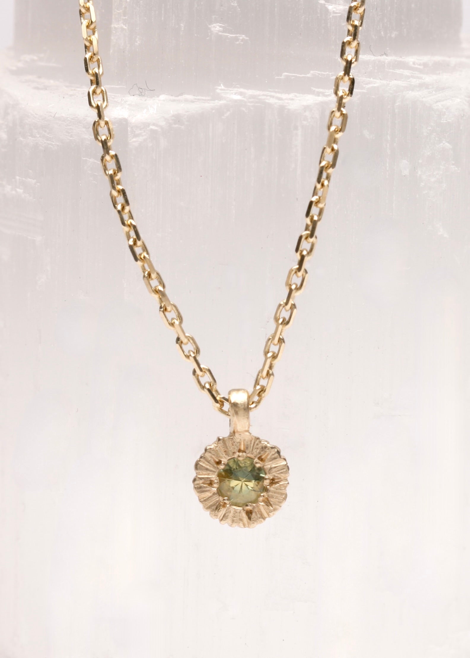 Stone Love Pendant - Gold with green sapphire