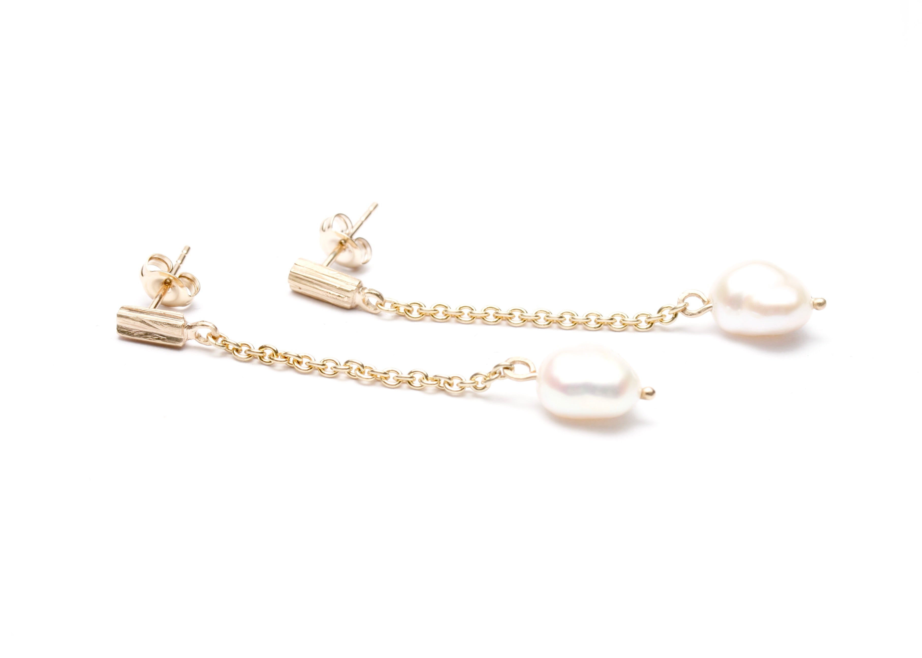 Lithic Small Pearl on chain drop - Gold