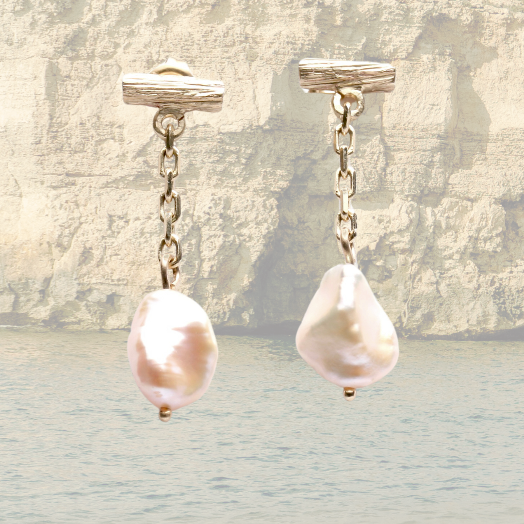 Lithic Fob & Chain with Pearl - Gold