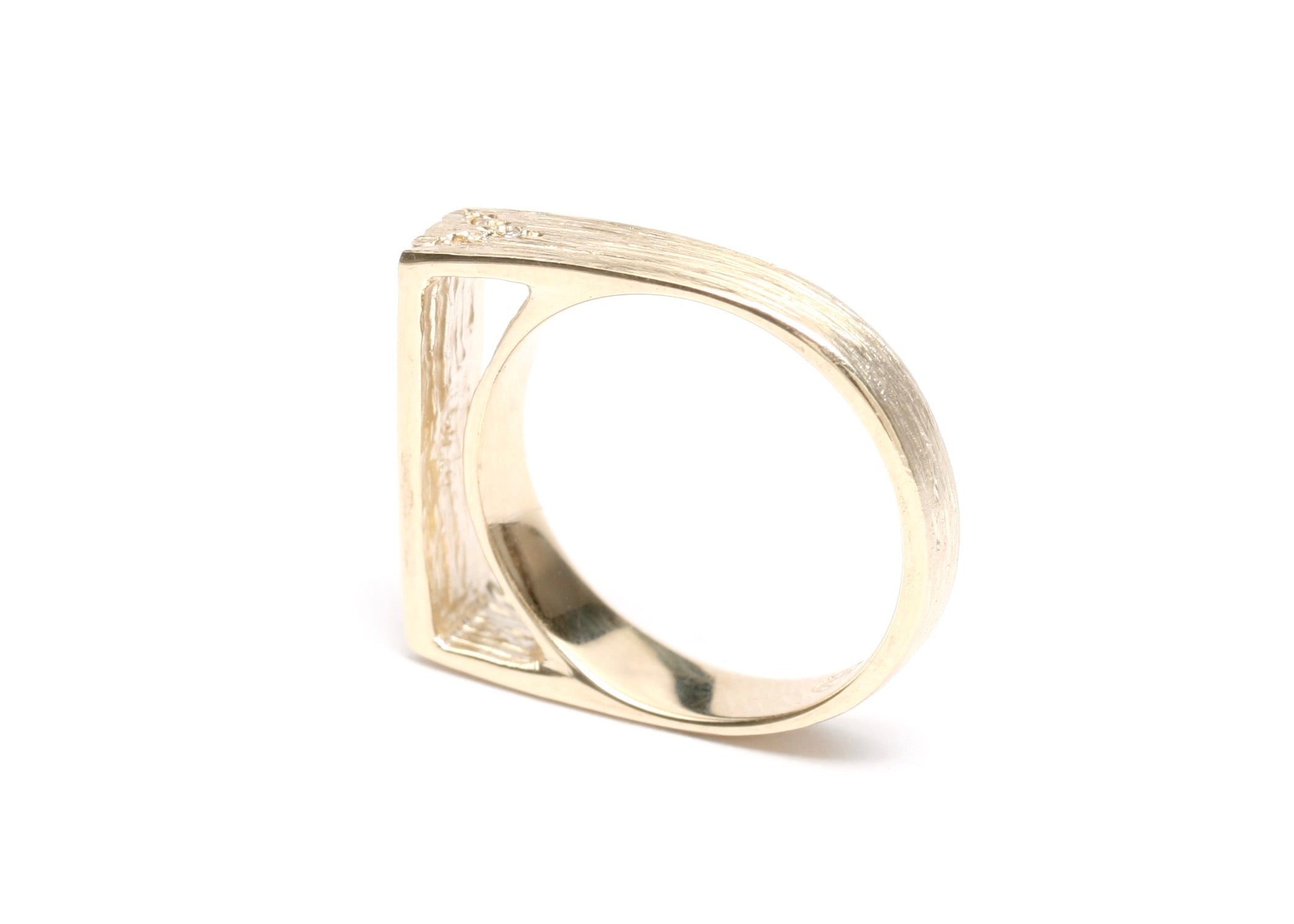 Slim Ledge with diamonds