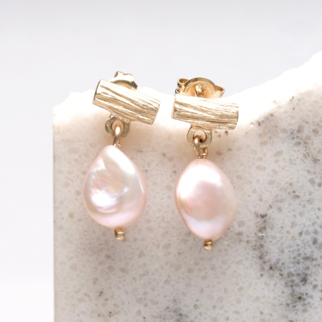 Lithic Fob with Pearl